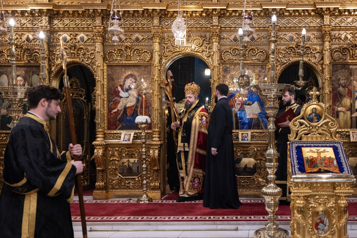 Slăvirea îndelung‑răbdării lui Dumnezeu la Denia celor 12 Evanghelii 329143