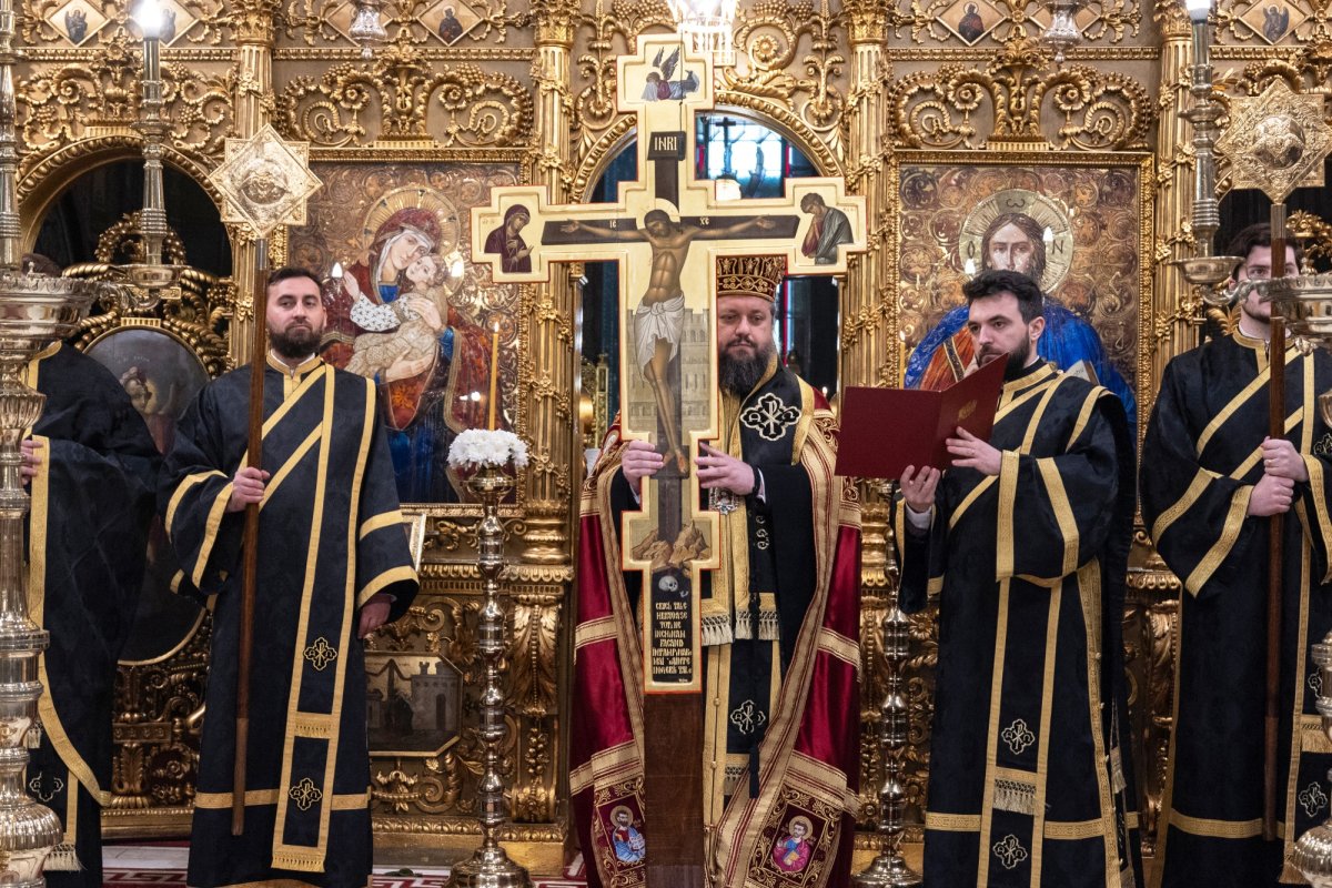 Slăvirea îndelung‑răbdării lui Dumnezeu la Denia celor 12 Evanghelii 329144