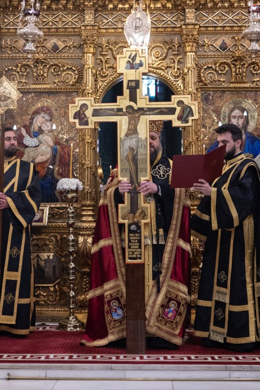 Slăvirea îndelung‑răbdării lui Dumnezeu la Denia celor 12 Evanghelii 329147