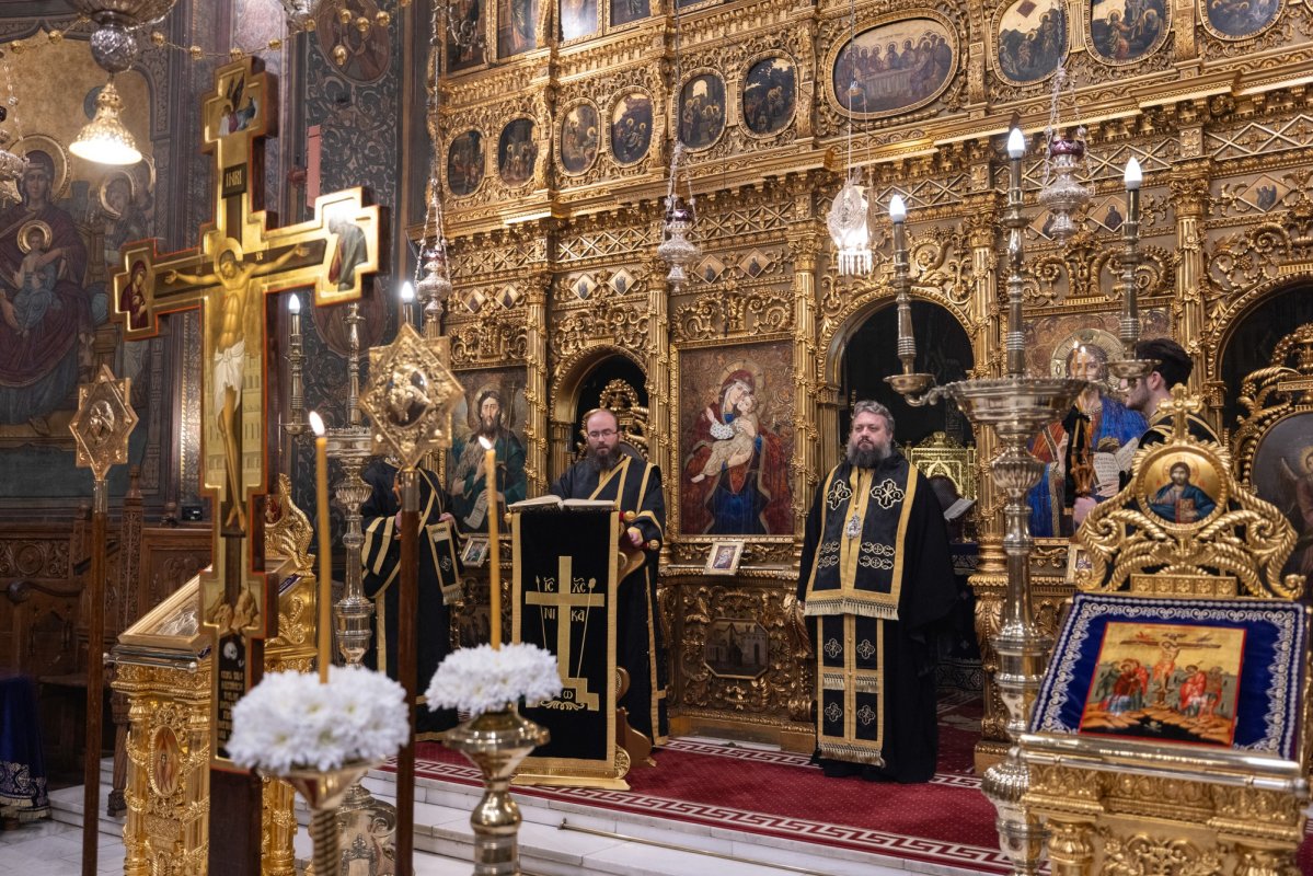 Slăvirea îndelung‑răbdării lui Dumnezeu la Denia celor 12 Evanghelii 329156