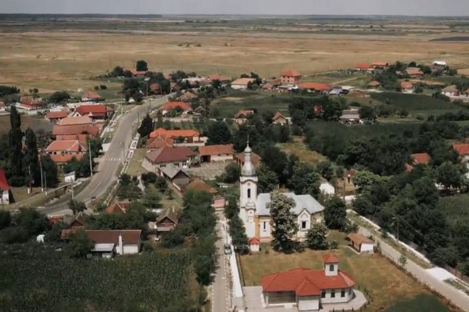 Cu sfinții laolaltă 329176