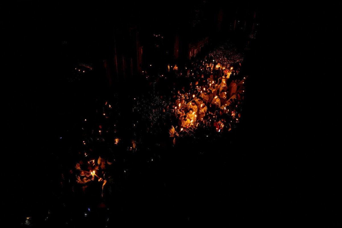 Mii de ieșeni au cântat într-un singur glas „Hristos a înviat!” 329267