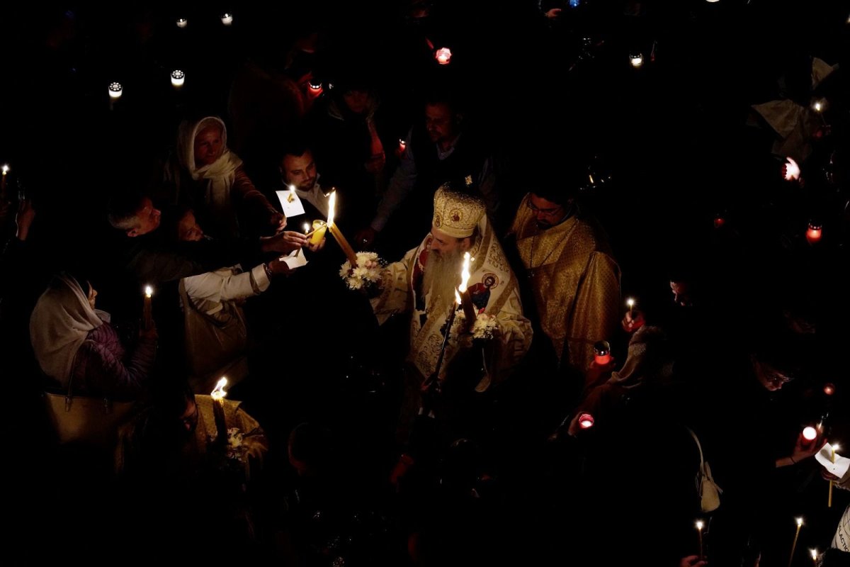 Mii de ieșeni au cântat într-un singur glas „Hristos a înviat!” 329268