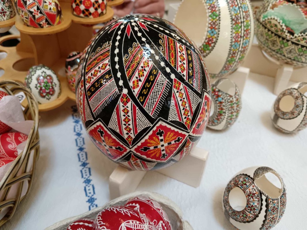 Ouăle încondeiate în duhul simplității de (la) bunici şi străbunici 328293