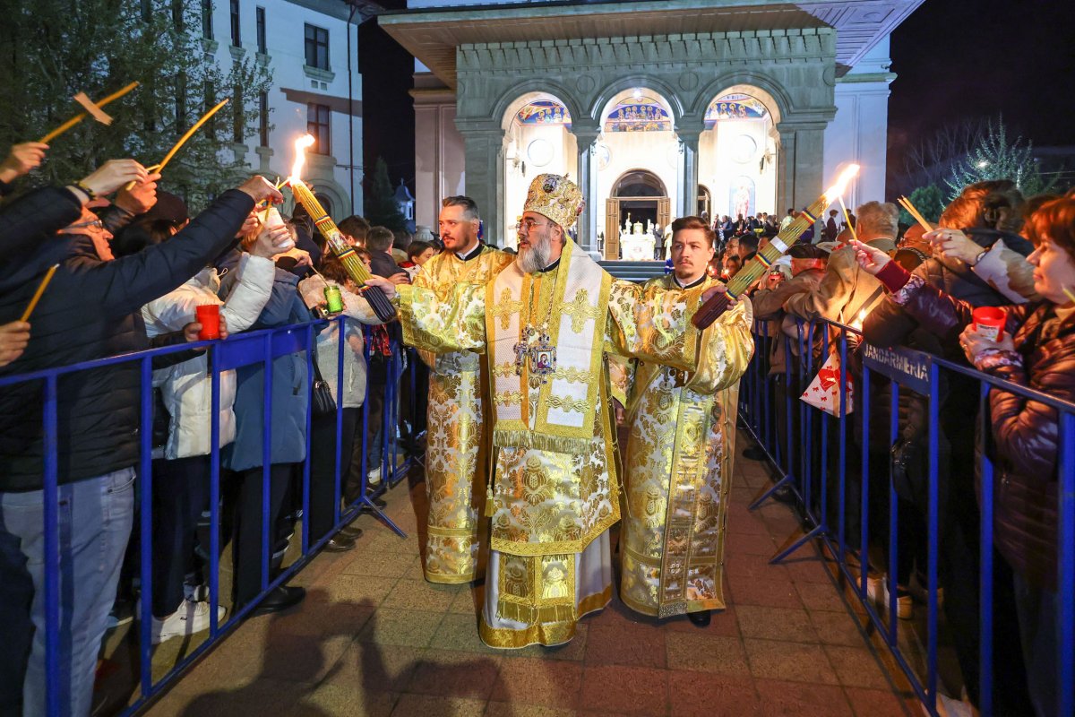 Sărbătoarea Sfintelor Paști în eparhii din Mitropolia Munteniei și Dobrogei 329388