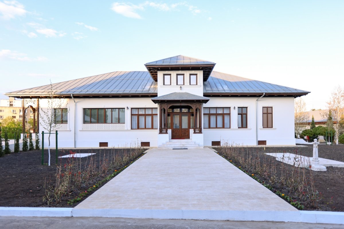 Arhiepiscopul Buzăului și Vrancei a împlinit 60 de ani 329482