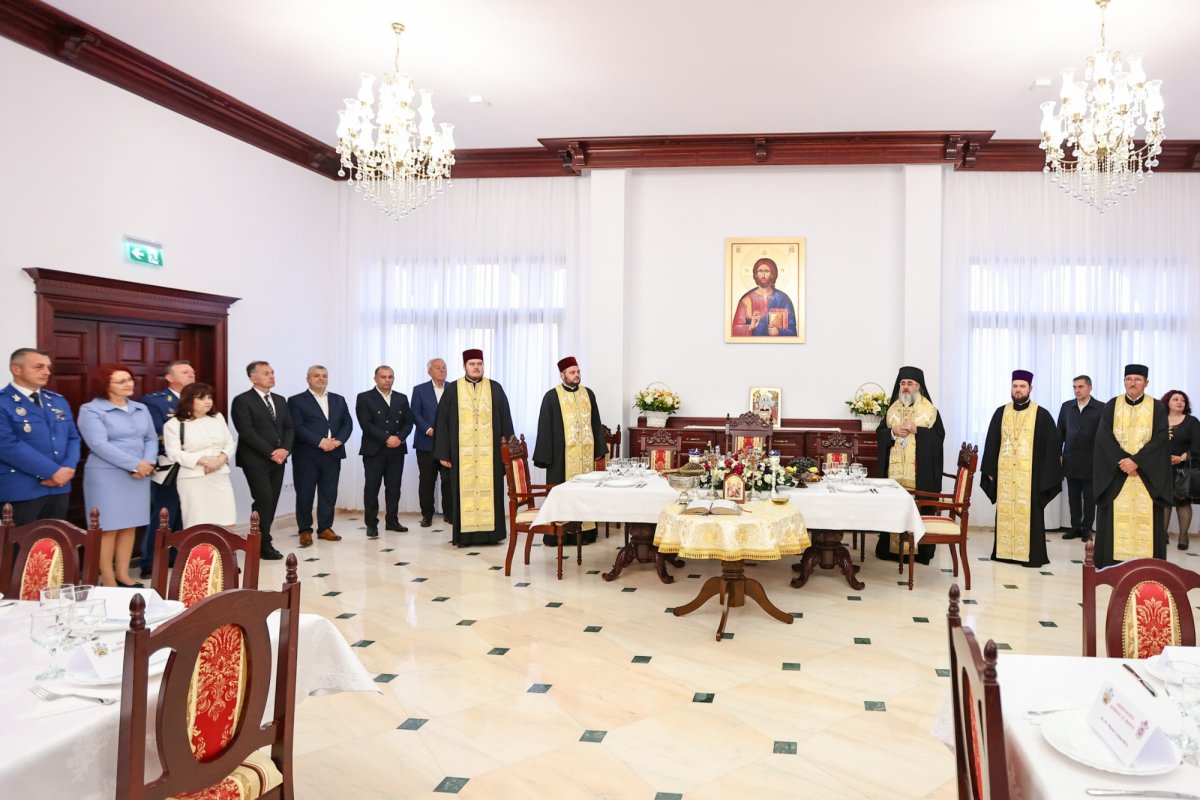 Arhiepiscopul Buzăului și Vrancei a împlinit 60 de ani 329484