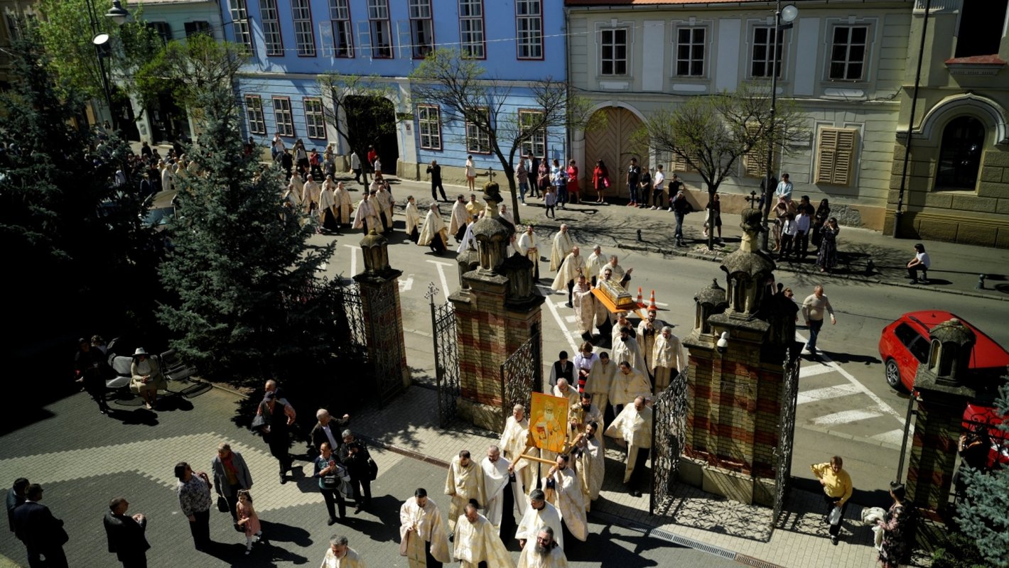 Procesiune în cetatea Sibiului în Duminica Paştilor 329505