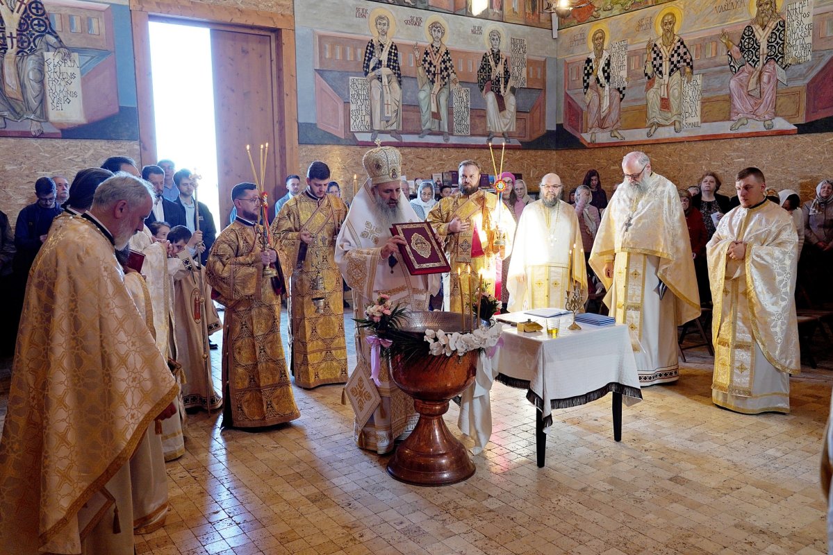 Sărbătoare în Parohia „Sfântul Maxim Mărturisitorul” Copou, Iași 329554