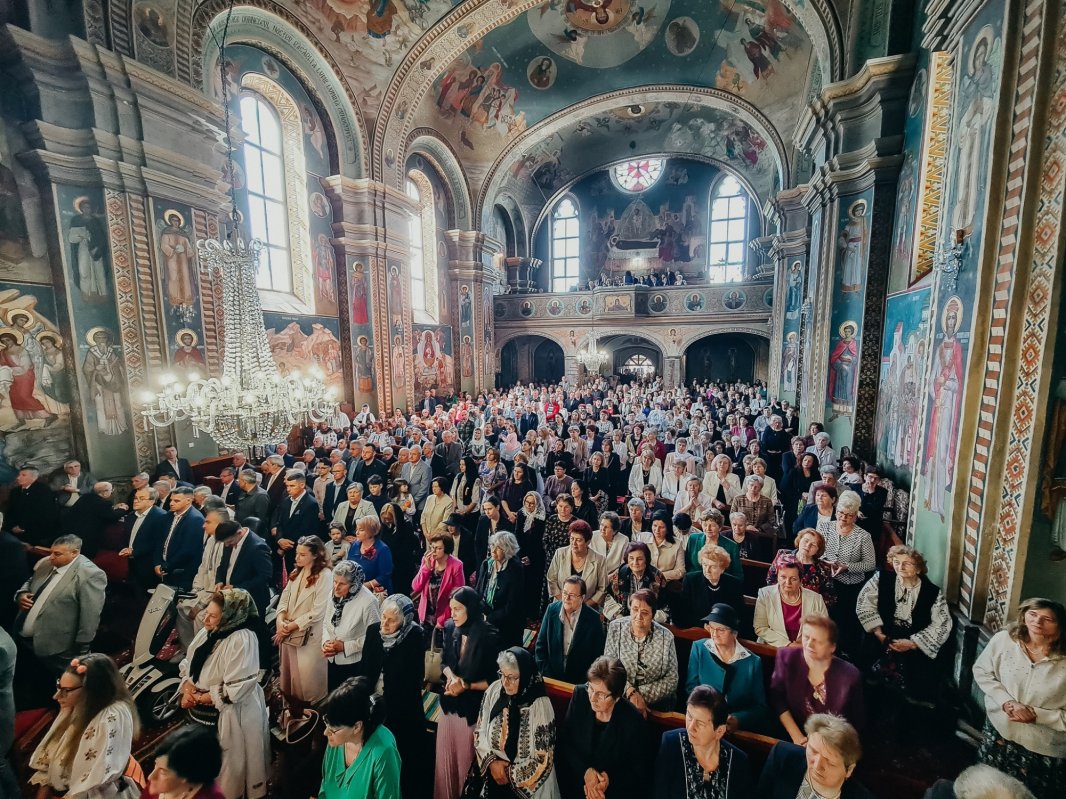 Slujiri pascale în Arhiepiscopia Vadului, Feleacului şi Clujului 329578