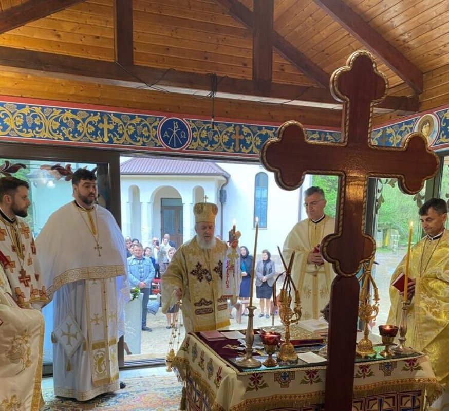 Cinstirea Sfântului Gheorghe la mănăstirea arădeană Feredeu 329668