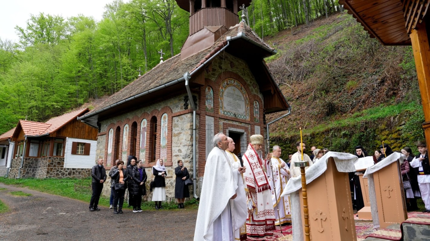 Hramul Schitului Foltea-Sălişte, judeţul Sibiu 329662
