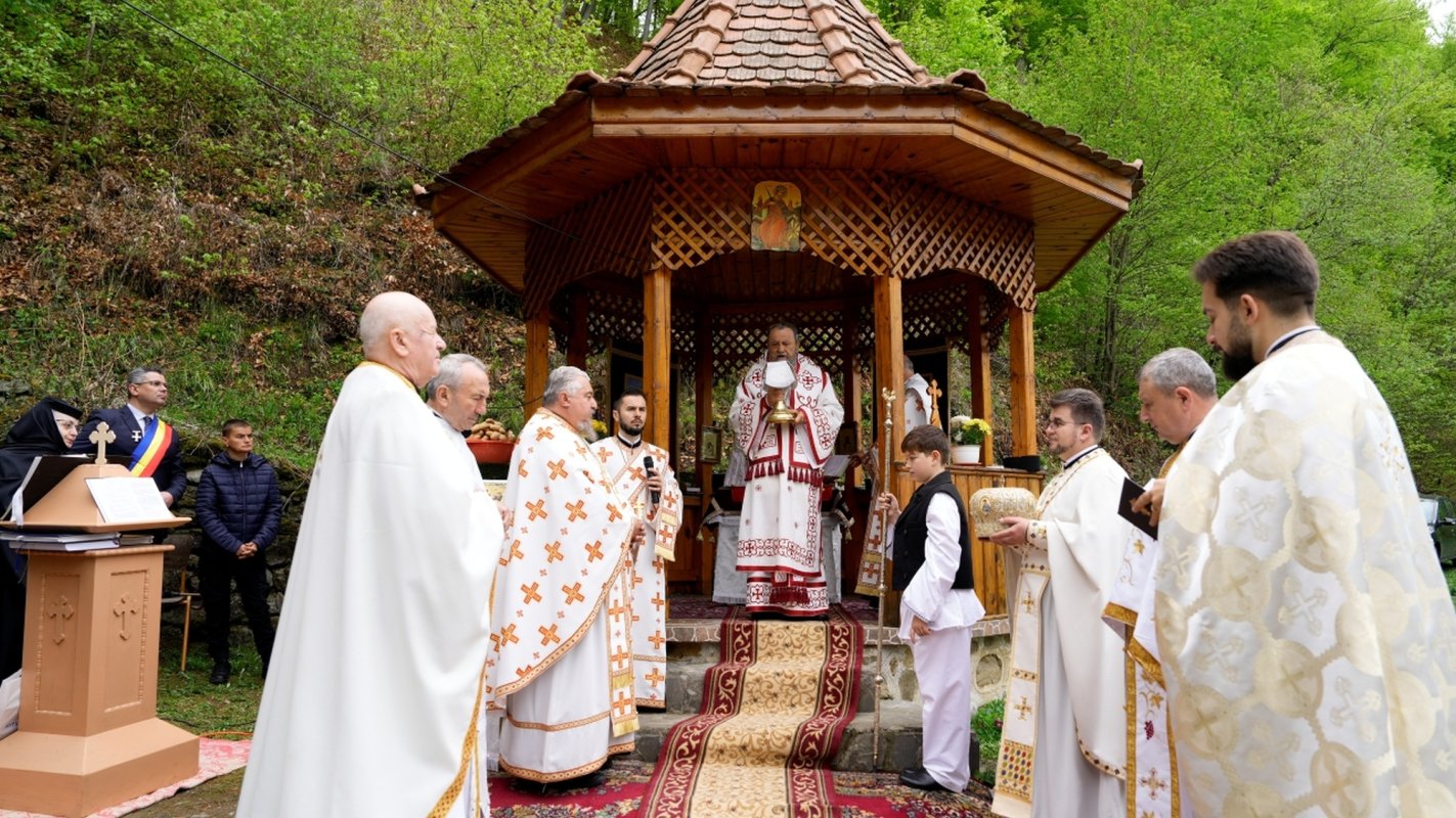 Hramul Schitului Foltea-Sălişte, judeţul Sibiu 329664