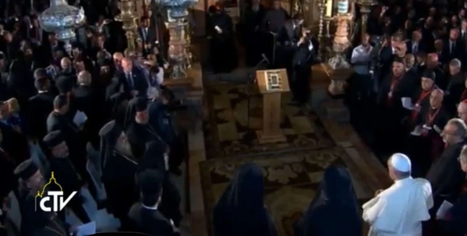 O întâlnire de neuitat sub cupola rotondei Sfântului Mormânt 329771