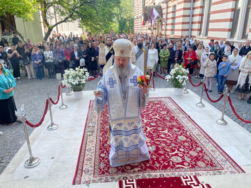 Binecuvântarea Maicii Domnului la Mănăstirea Radu Vodă 329856