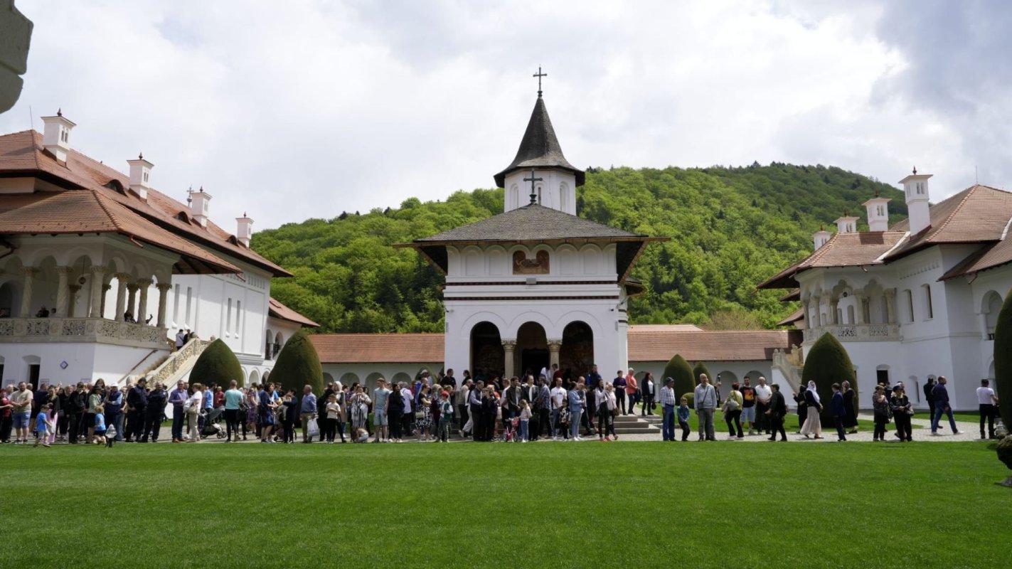 Hramul Mănăstirii Brâncoveanu de la Sâmbăta de Sus 329880