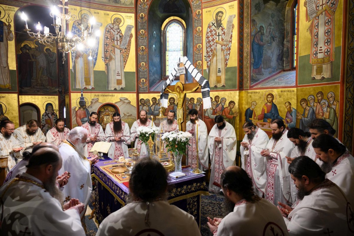 Credinţa şi dorul de Dumnezeu, moşteniri scumpe primite de la părinţi 328957