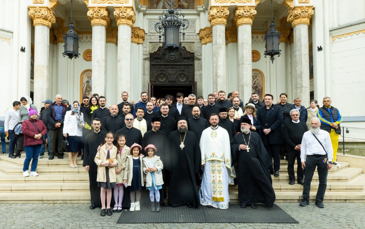 Harul preoției pentru un ostenitor de la TRINITAS TV  329929