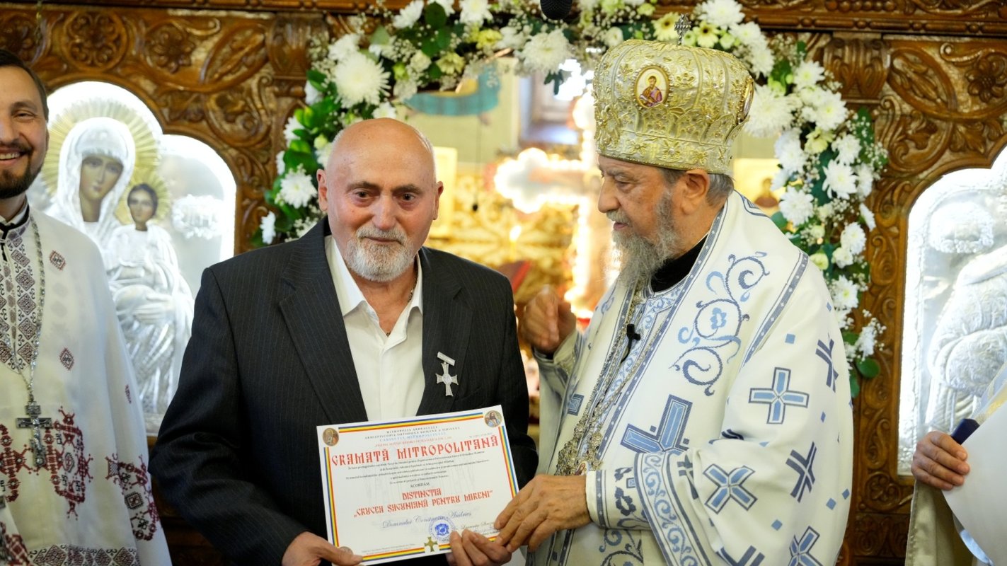 Liturghie arhierească în Duminica a 2-a după Paşti la Braşov 329982