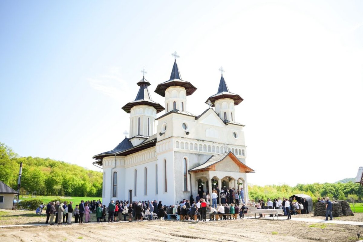Bucurie duhovnicească la Mănăstirea Rus, Sălaj 330089