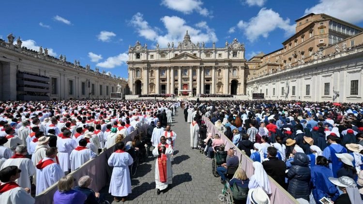 Papa Francisc a fost înmormântat 330045
