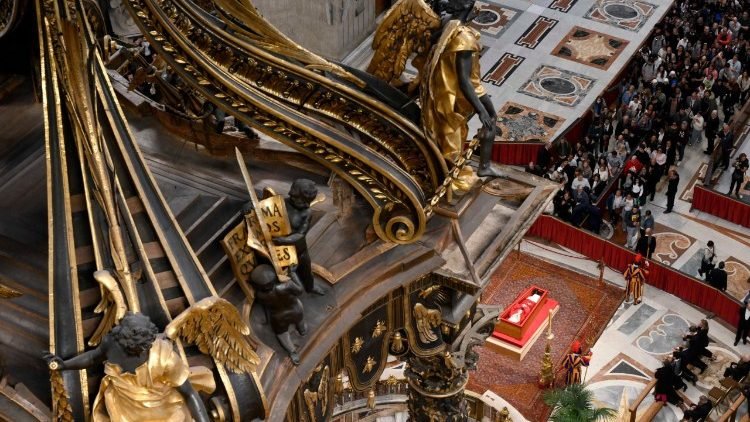 Papa Francisc a fost înmormântat 330047