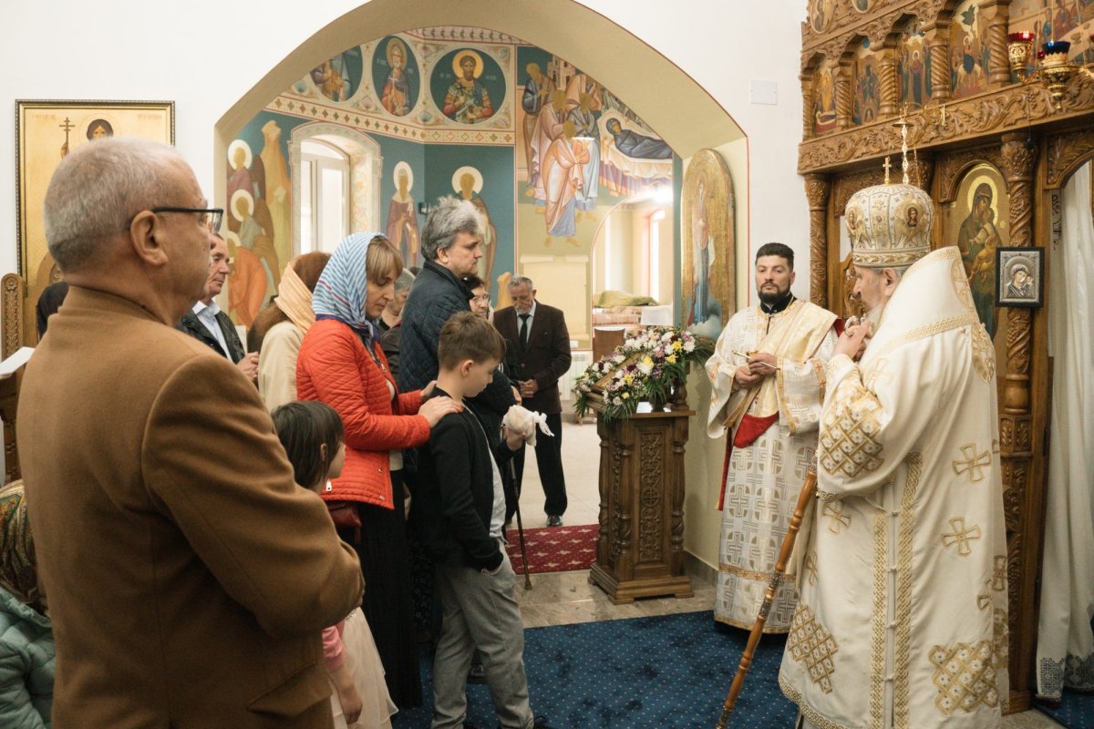 Slujire arhierească la Paraclisul mitropolitan „Sfântul Ioan Teologul” din Chișinău 330167