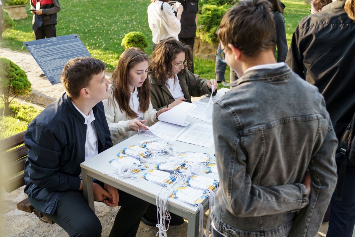 Întâlnirea anuală a tinerilor din protopopiatele ieșene 330417