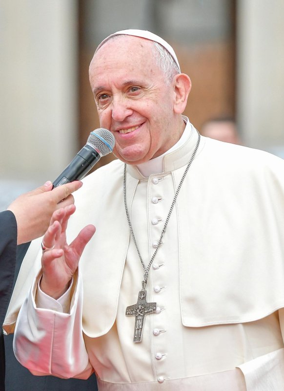 Papa Francisc: Omul comuniunii și solidarității în slujirea Bisericii lui Hristos 329775