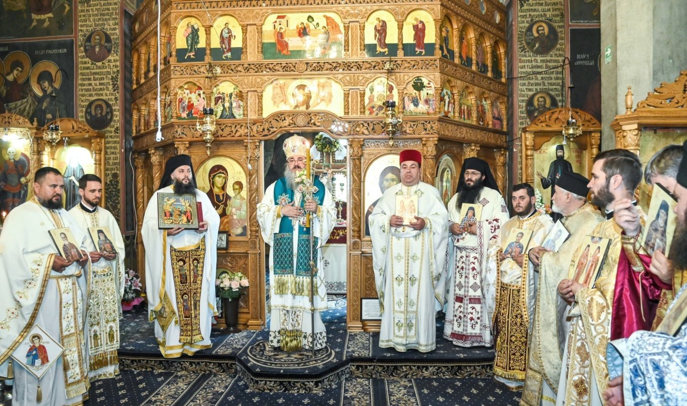 Schitul giurgiuvean „Sfântul Ierarh Nicolae” şi‑a sărbătorit al doilea hram 330672