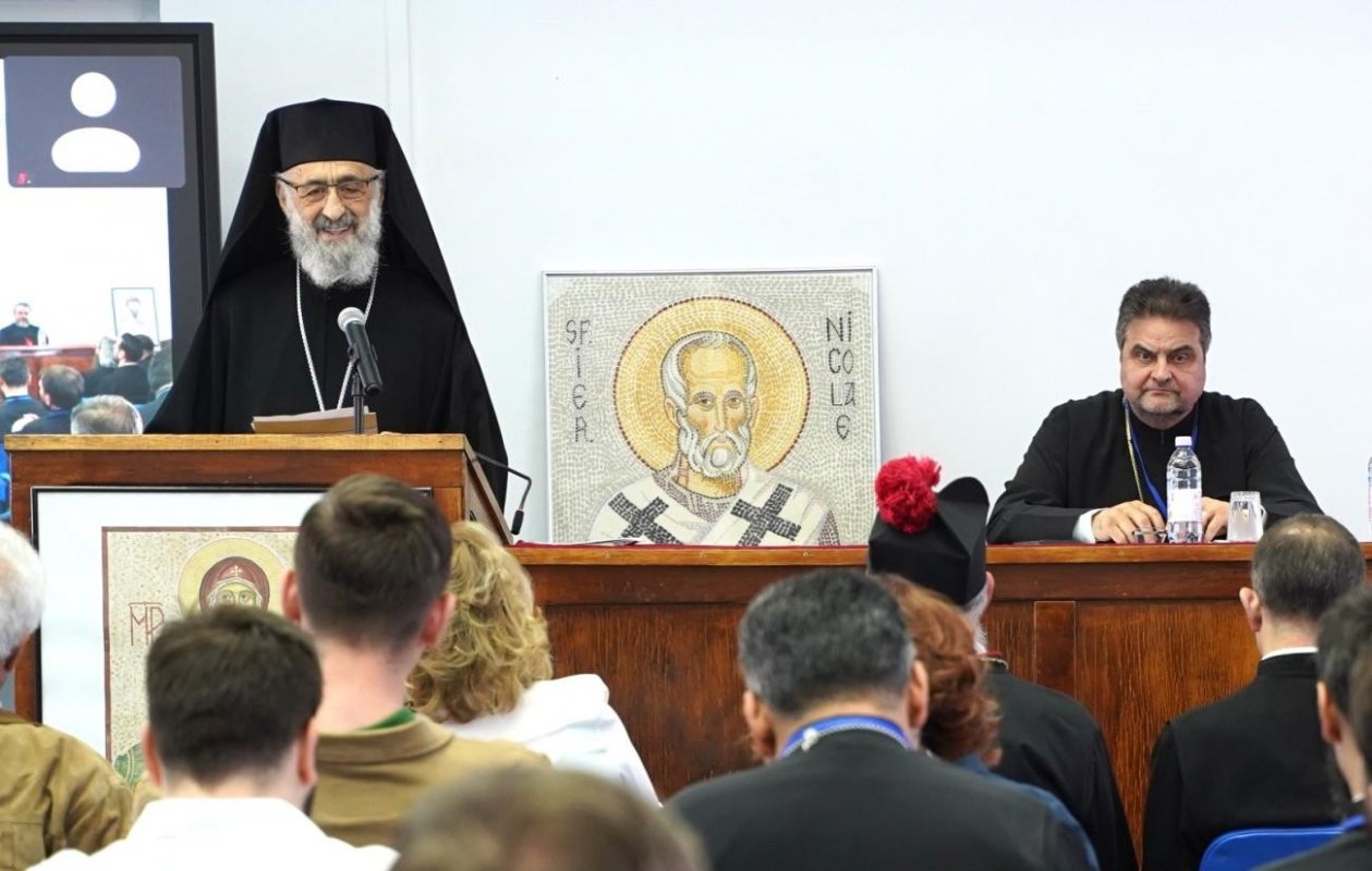 Simpozion internațional de știință, teologie și artă la Alba Iulia 330640