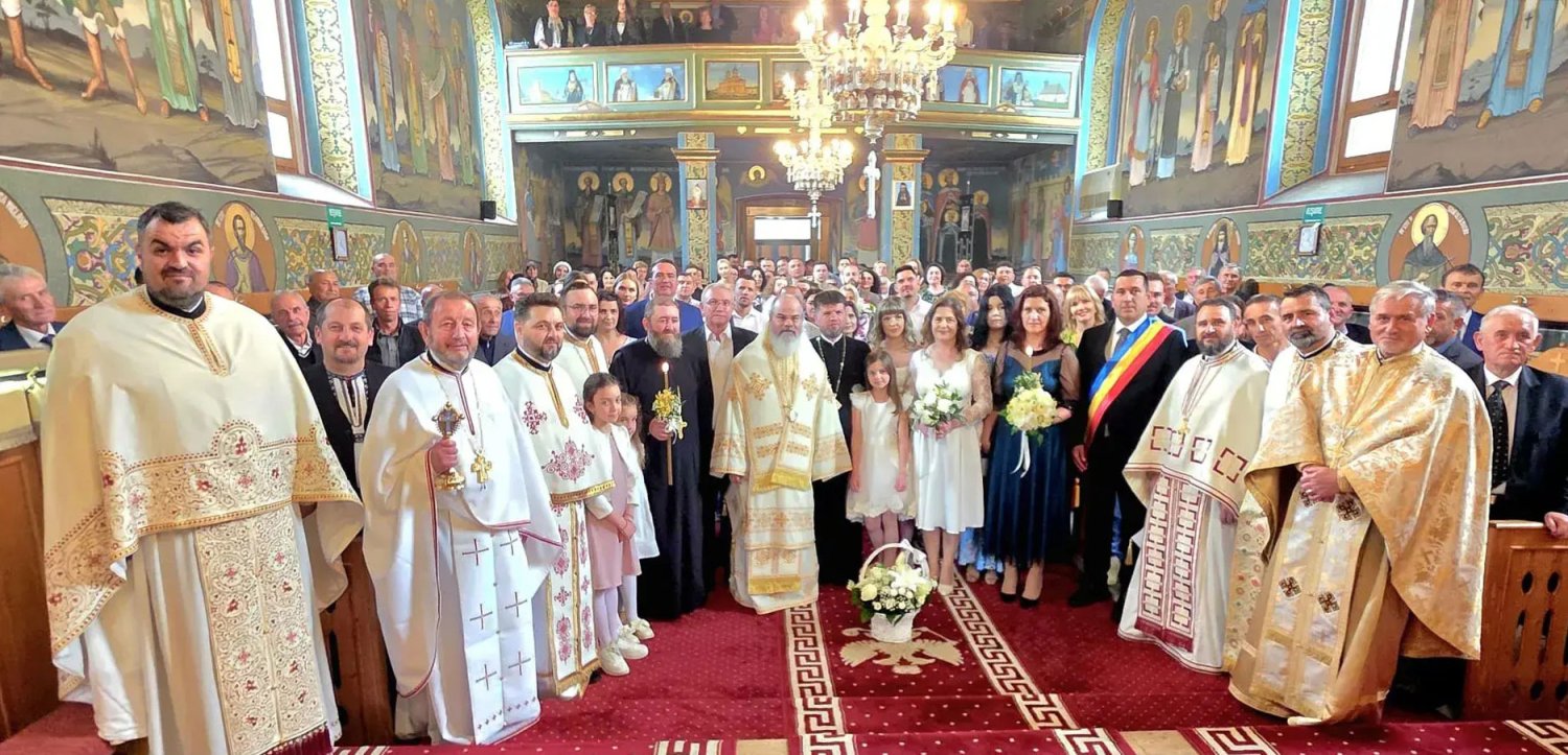 Slujire a Episcopului Hușilor în Parohia Galda de Jos, Alba 330650