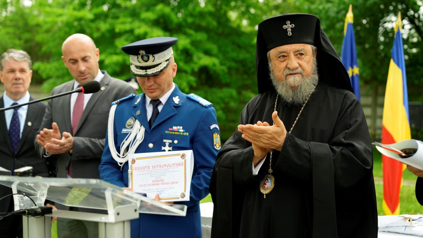 Binecuvântare arhierească pentru jandarmii Grupării „Burebista” din Braşov 330733