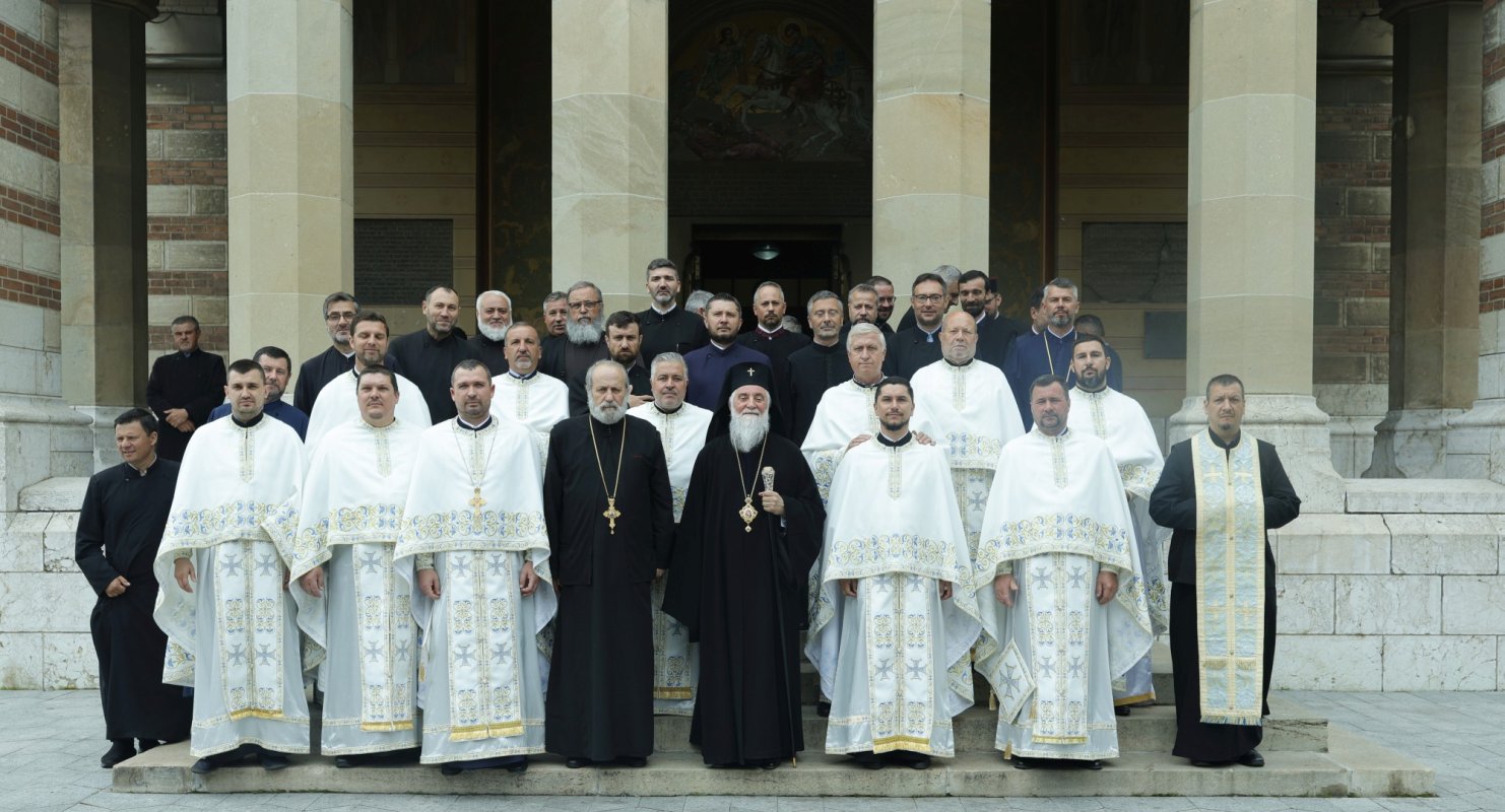 Continuă conferințele pastoral- misionare în Arhiepiscopia Craiovei 330751