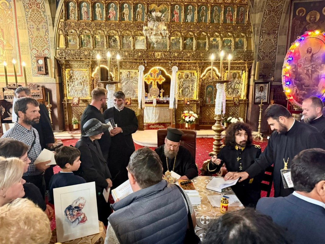 „Părintele duhovnic - călăuză spre Hristos Cel înviat” 330727