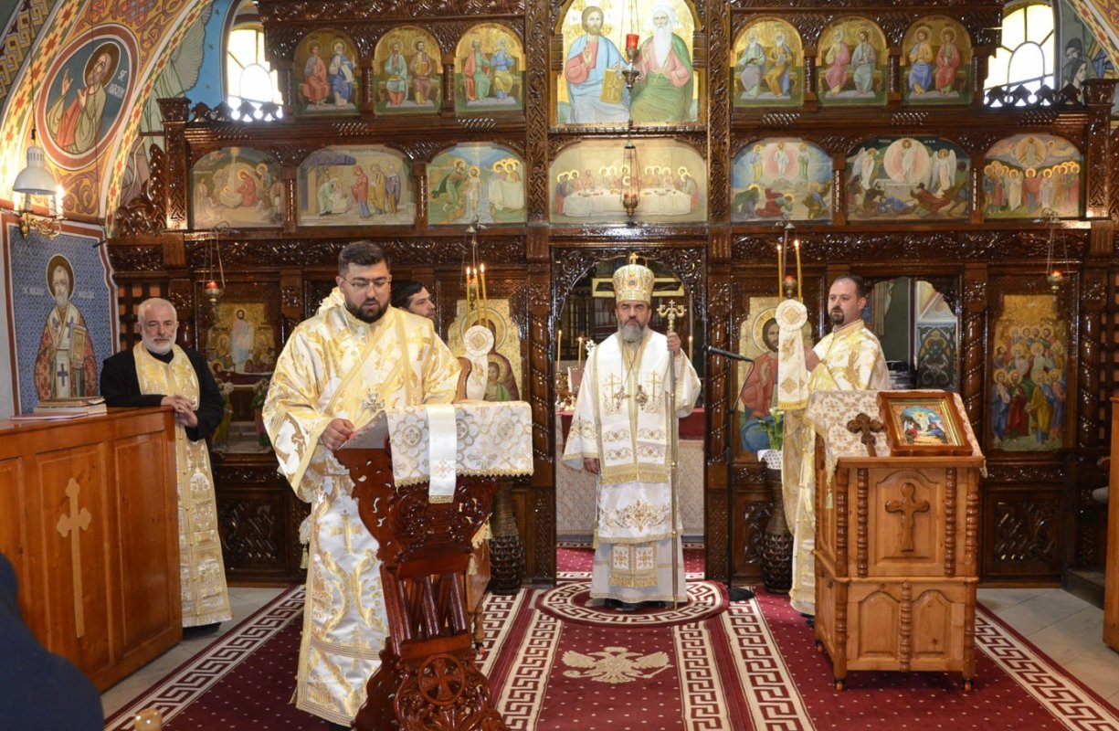 Conferința slujitorilor sfintelor altare din Protopopiatul Hațeg 330837