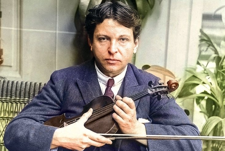 Enescu - izvoditorul de muzică pe razele dorului de Dumnezeu și de pământul românesc 330812