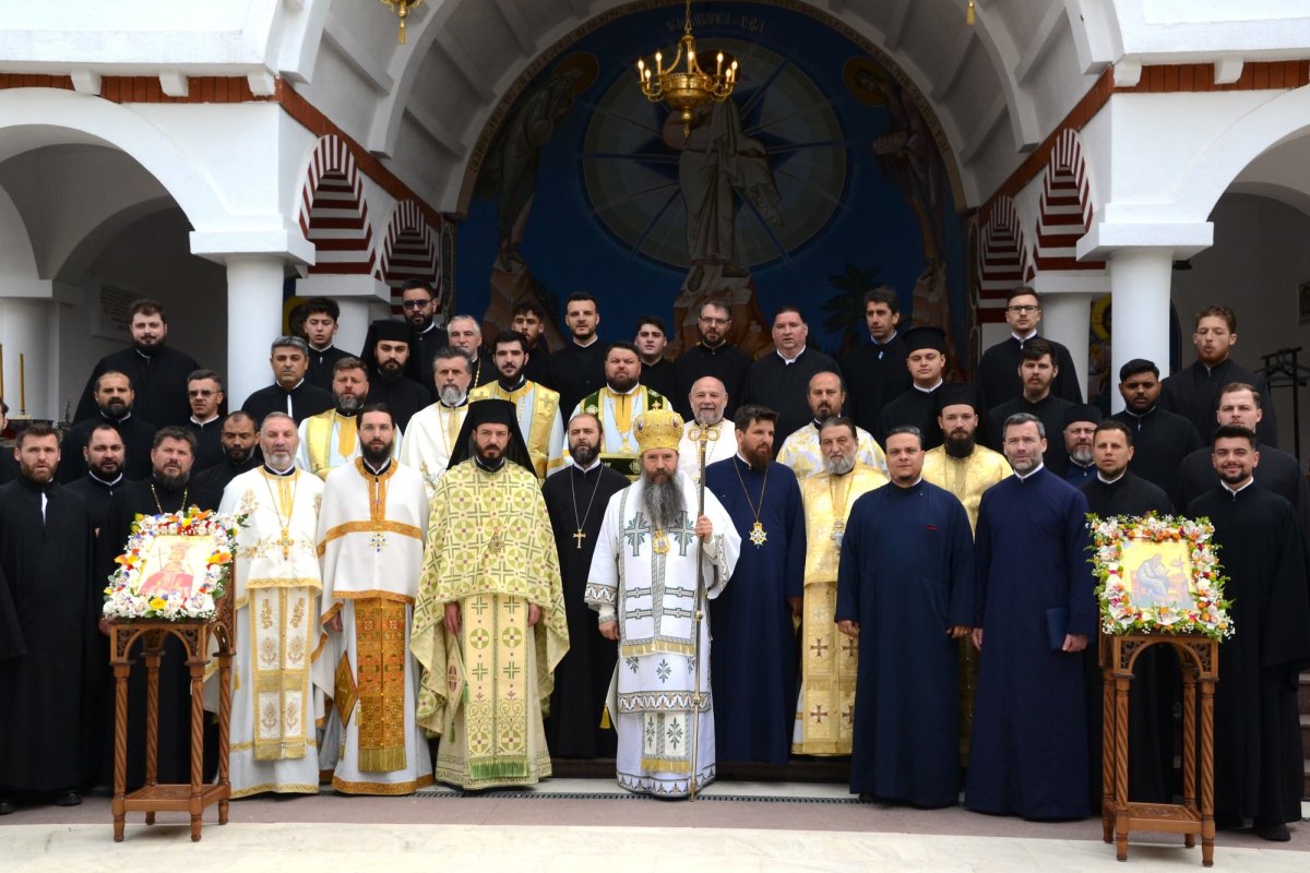 Moaștele Sfintei Elena au părăsit Mănăstirea Pantocrator 330912