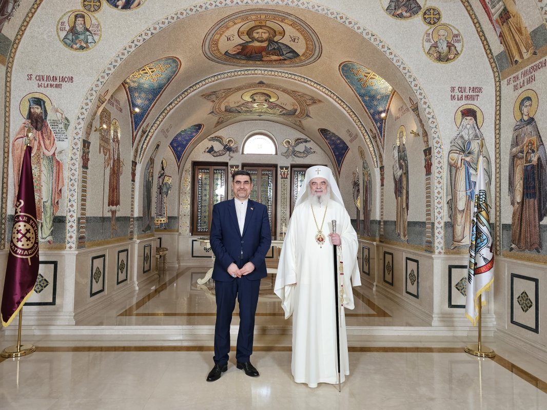 Ambasadorul Iranului în vizită la Patriarhia Română 330969