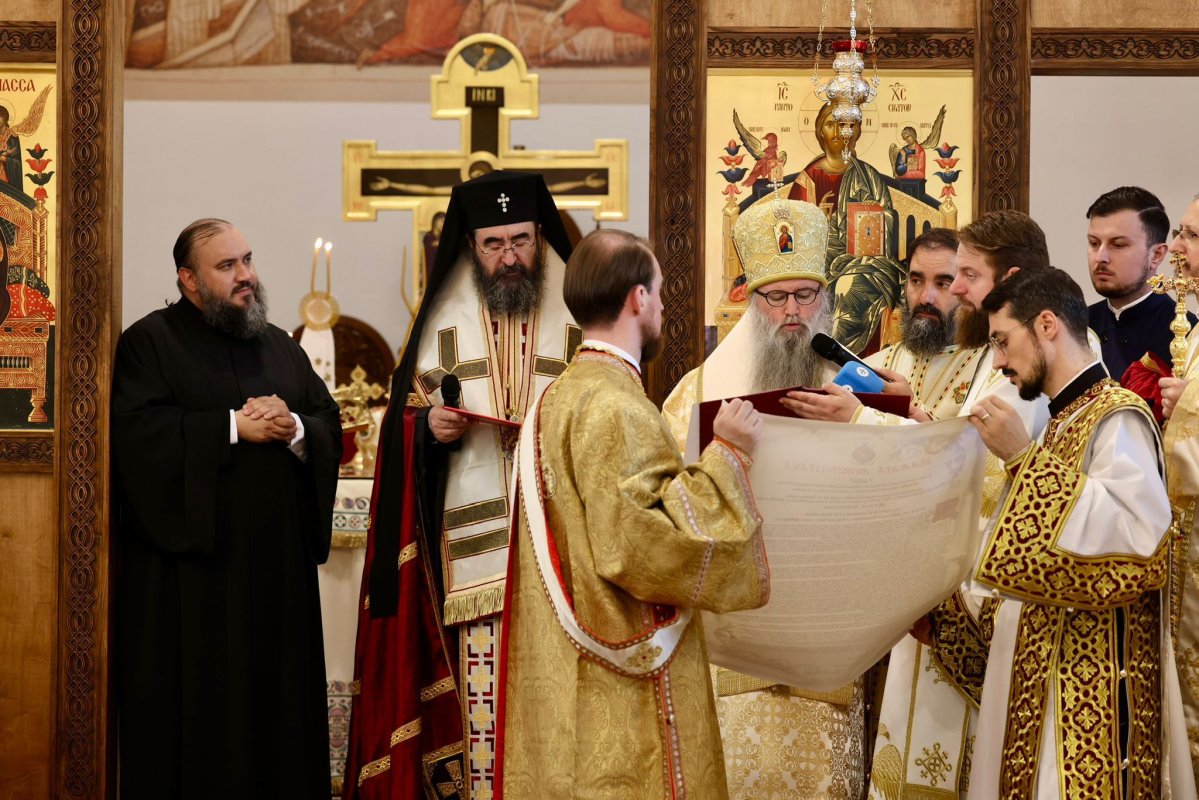 „Părinte, păstor și stâlp al credinței și unității românilor din Regatul Unit al Marii Britanii și Irlandei de Nord” 330979