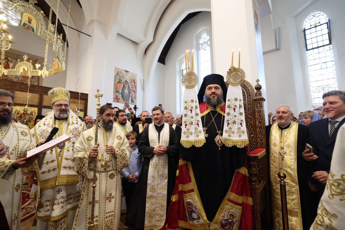 „Părinte, păstor și stâlp al credinței și unității românilor din Regatul Unit al Marii Britanii și Irlandei de Nord” 330983