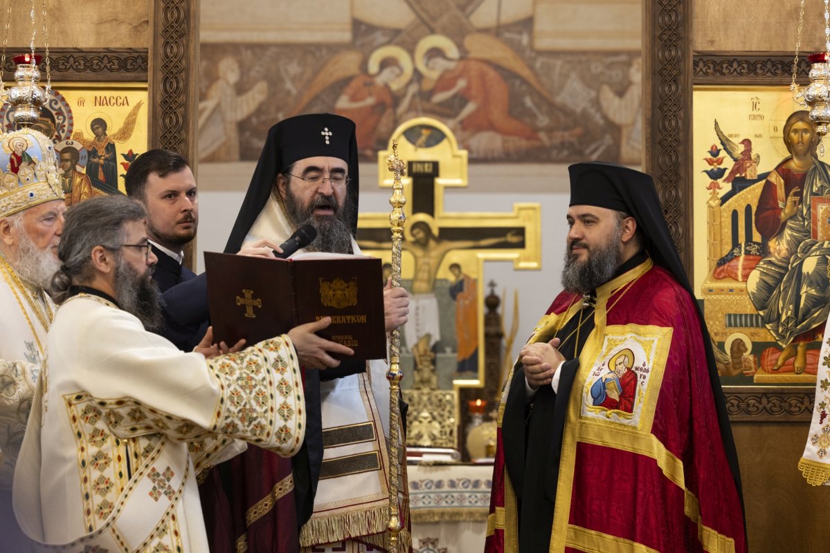 Românii din Londra şi-au primit arhipăstorul 331054