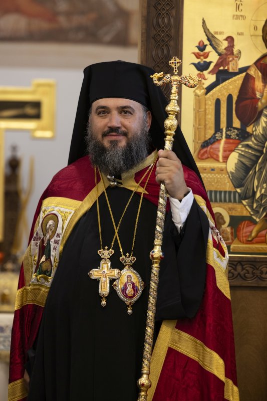 Românii din Londra şi-au primit arhipăstorul 331055