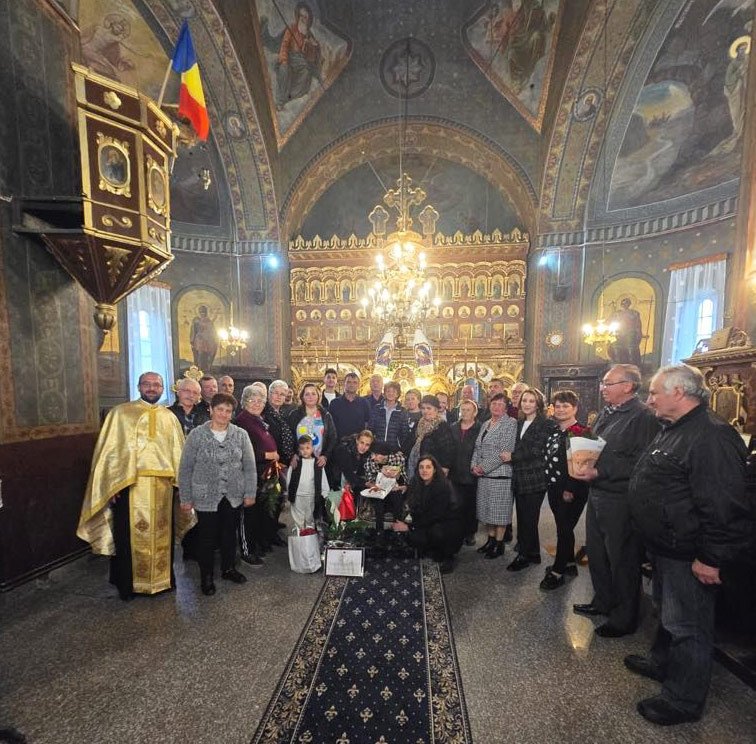 Rugăciune de mulțumire la centenarul unei credincioase din Prahova 330971