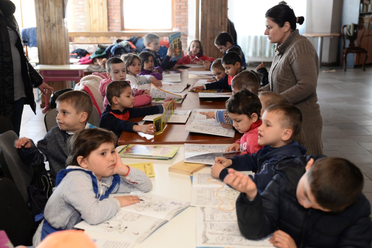 Slujirea aproapelui, o luptă pentru viaţă la Valea Plopului 330540