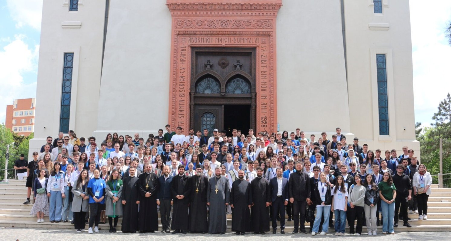 Întâlnirea Tinerilor Ortodocși din Oltenia a avut loc la Craiova 331215