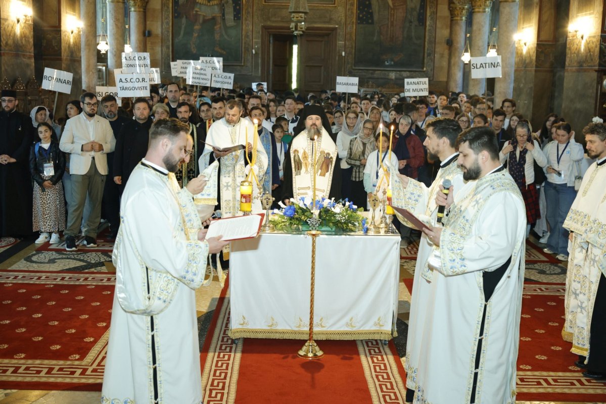 Întâlnirea Tinerilor Ortodocși din Oltenia a avut loc la Craiova 331216