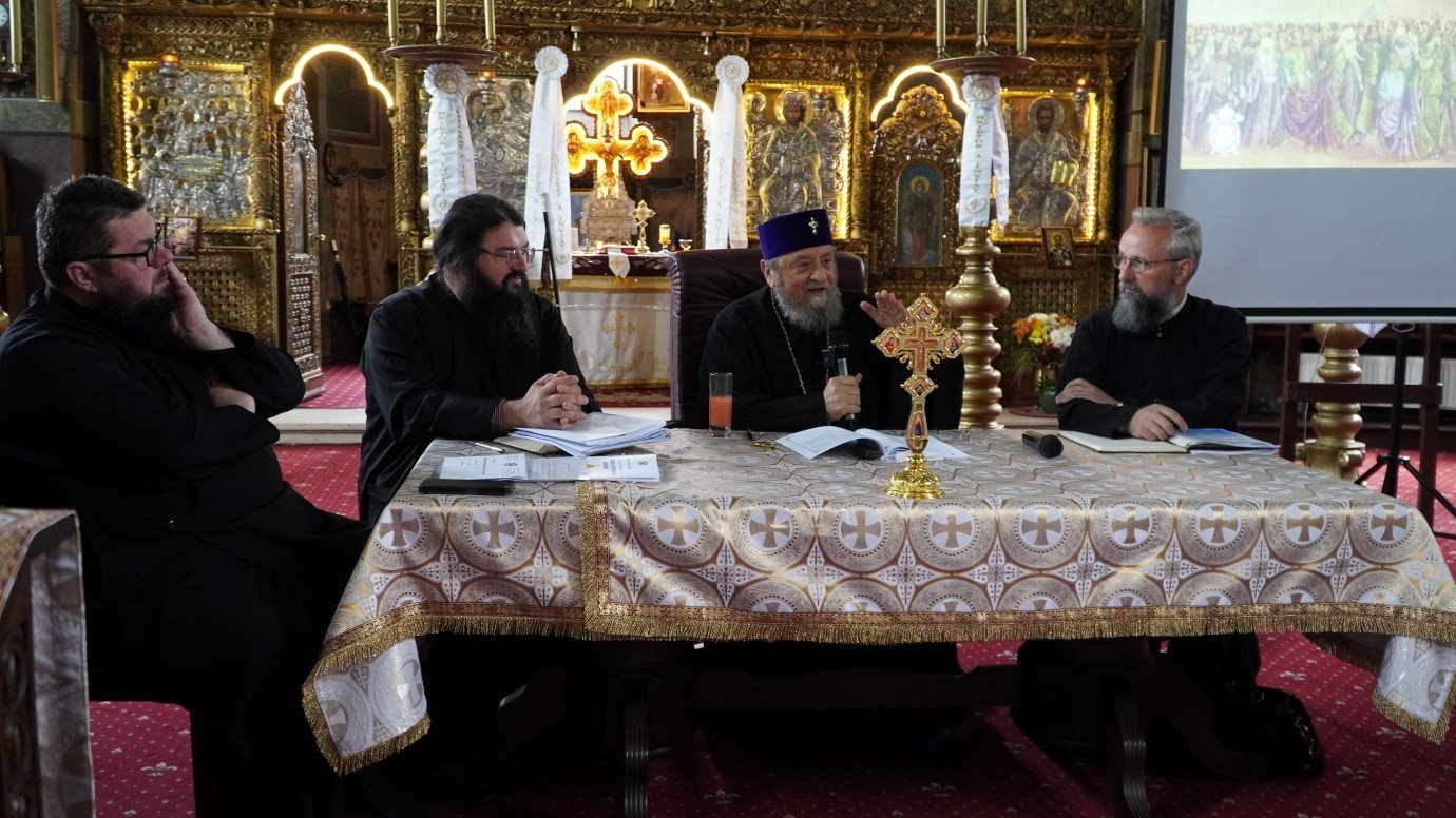 Conferinţă preoţească la Biserica „Sfântul Nicolae” din Şcheii Braşovului 331318