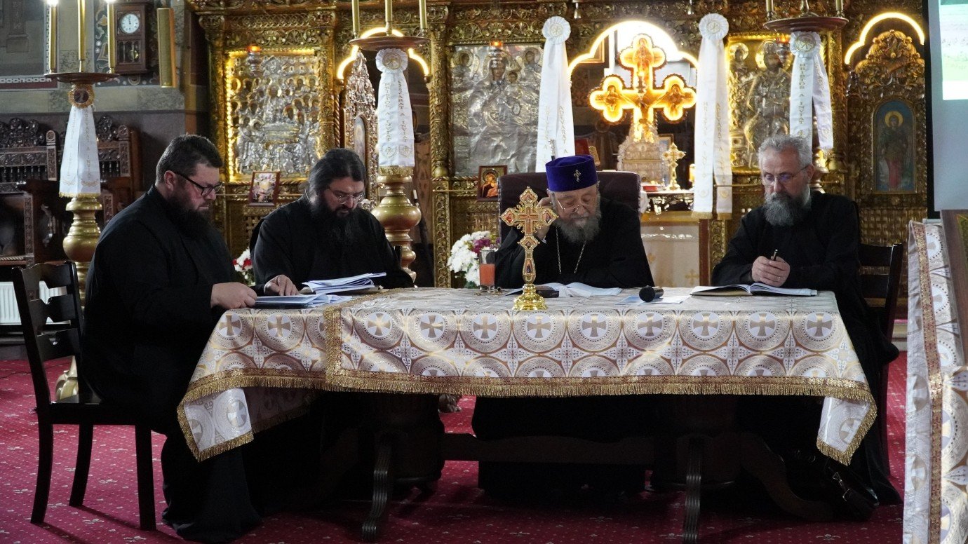 Conferinţă preoţească la Biserica „Sfântul Nicolae” din Şcheii Braşovului 331320