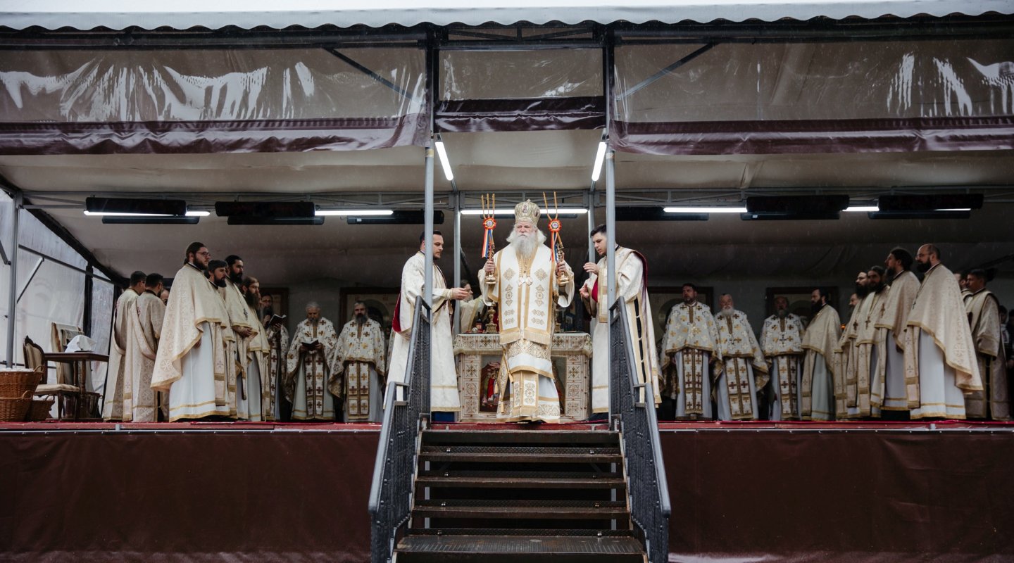 Liturghie arhierească la catedrala din Suceava 331385